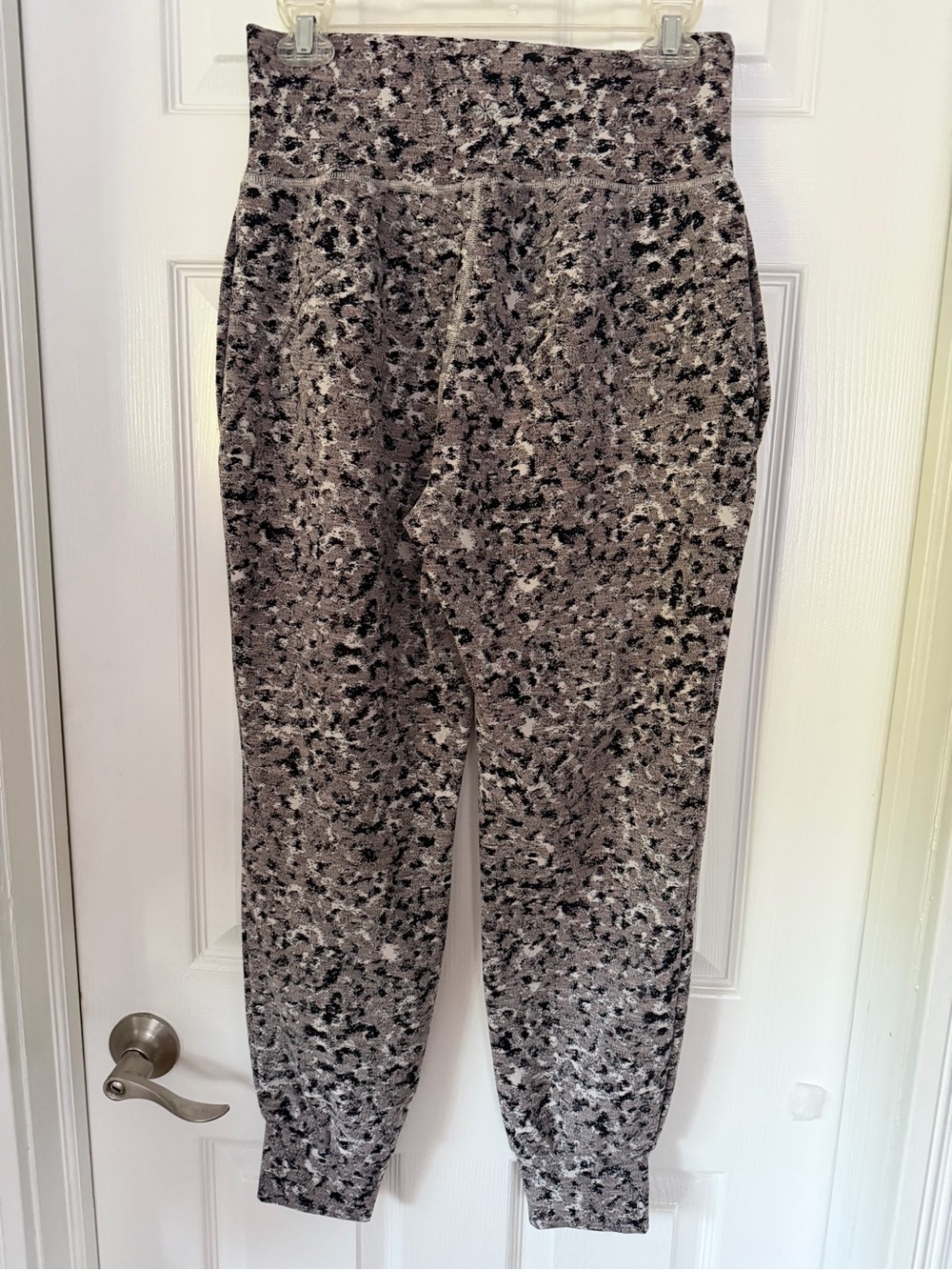 Athleta  new without tag High-Rise Speckle Print Jogger Pants - Gray White Black